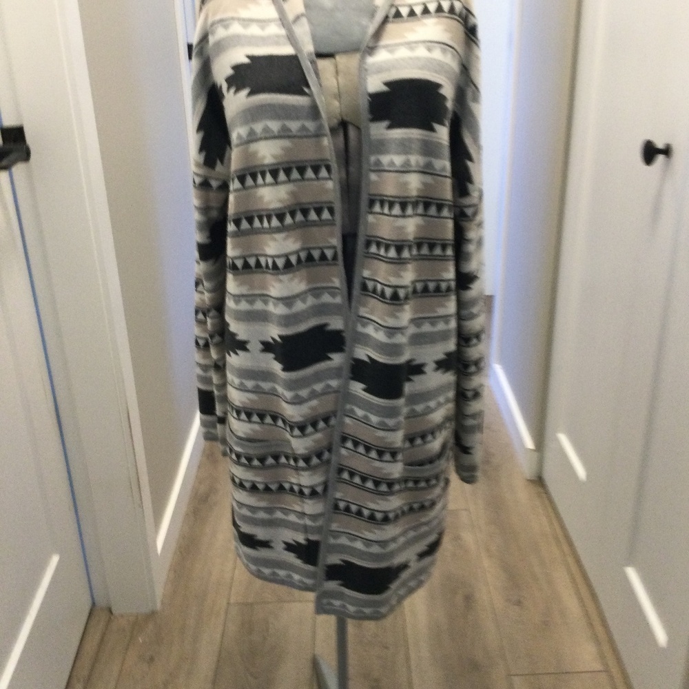 Lovely Twik MIDI Length Duster Sweater